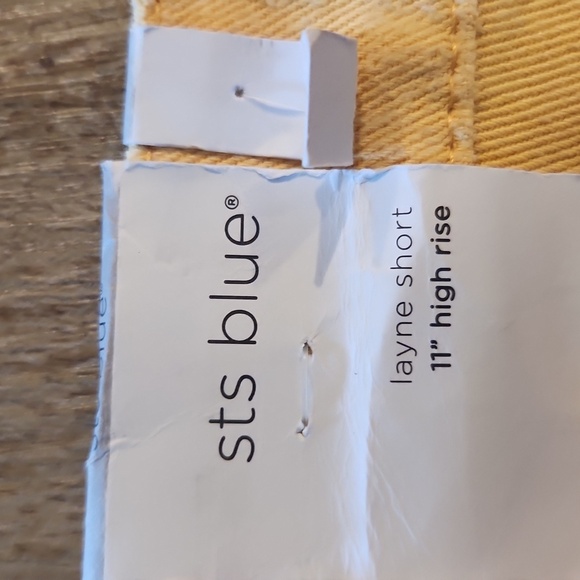 STS Blue-  Layne Shorts. 11" High-rise.  NWT. Size 30 - Picture 4 of 5